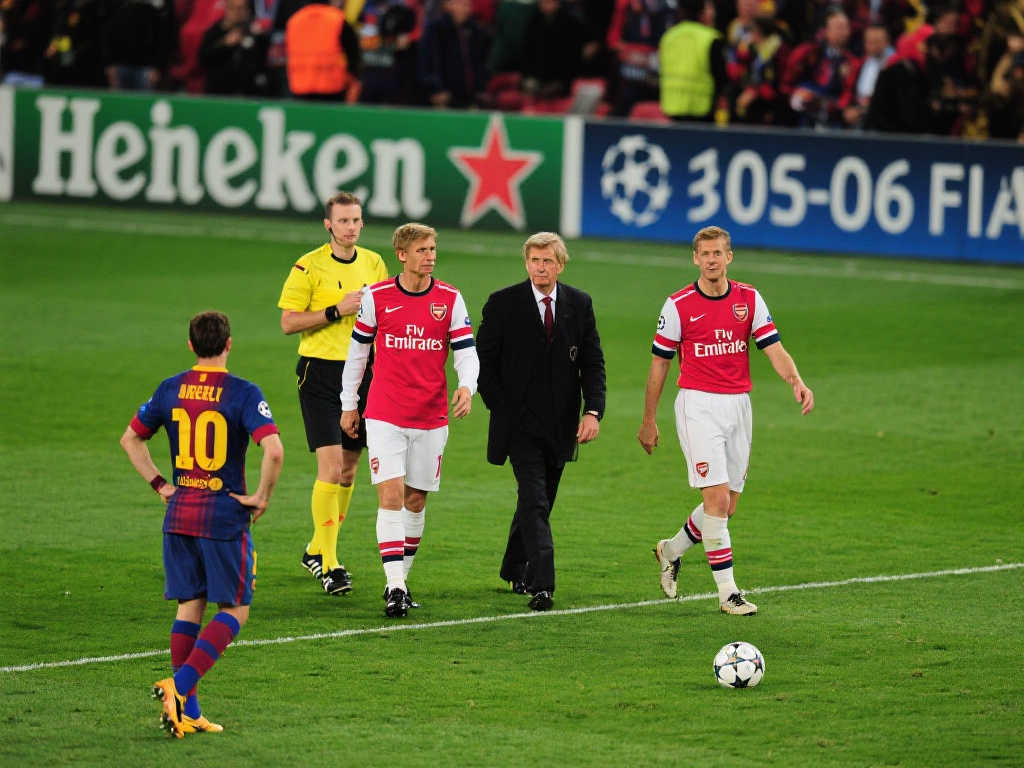 欧冠决赛梦碎，阿森纳30年欧洲赛场无冠